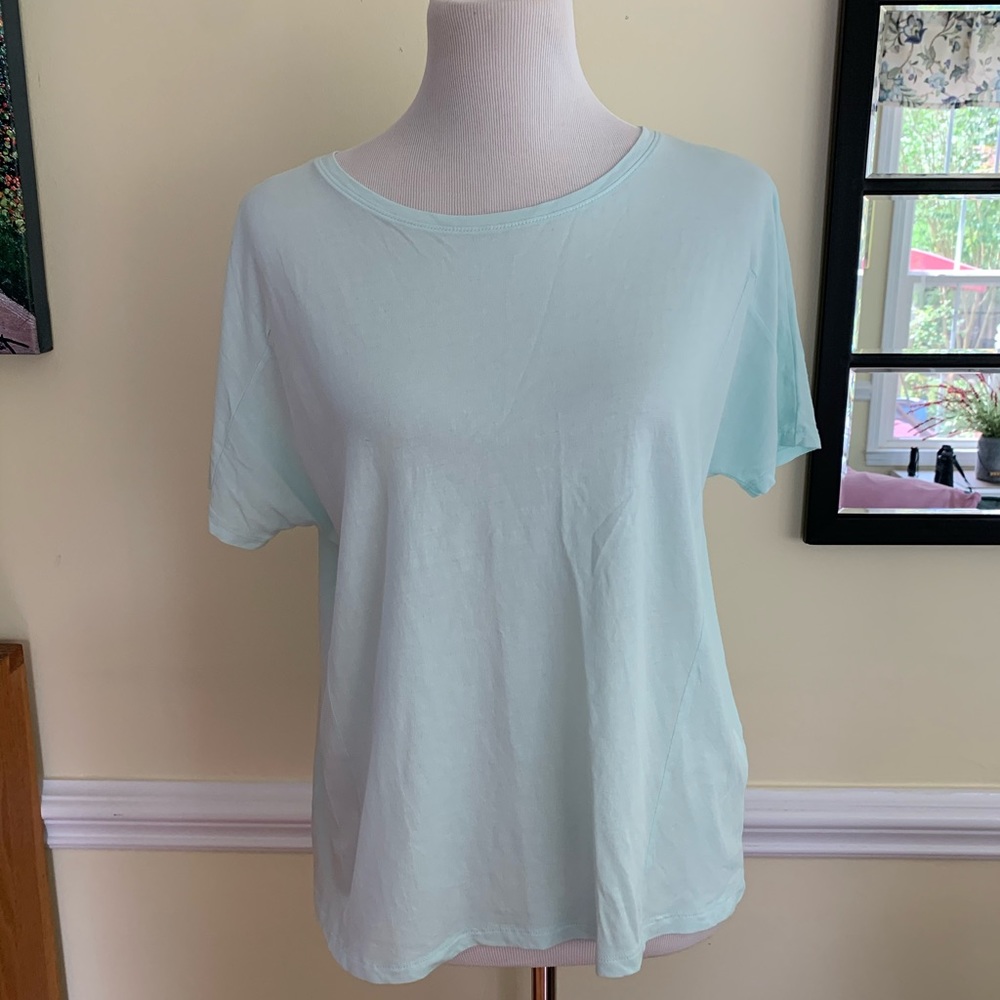 NWOT MINT TEE